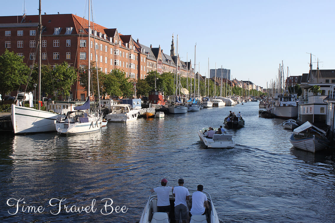 Sporty wodne w Kopenhadze, wynajem kajaków i łodzi przy kanałach.
