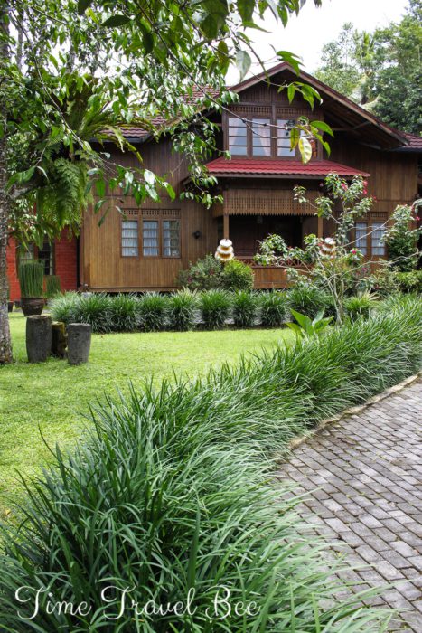 Tradycyjny dom Indonezji, agroturystyka, pensjonat ekologiczny.