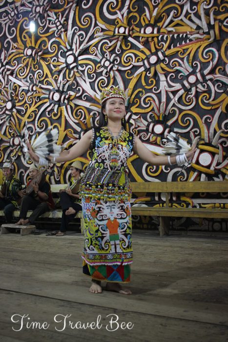 Taniec dzioborożca, Kalimantan.