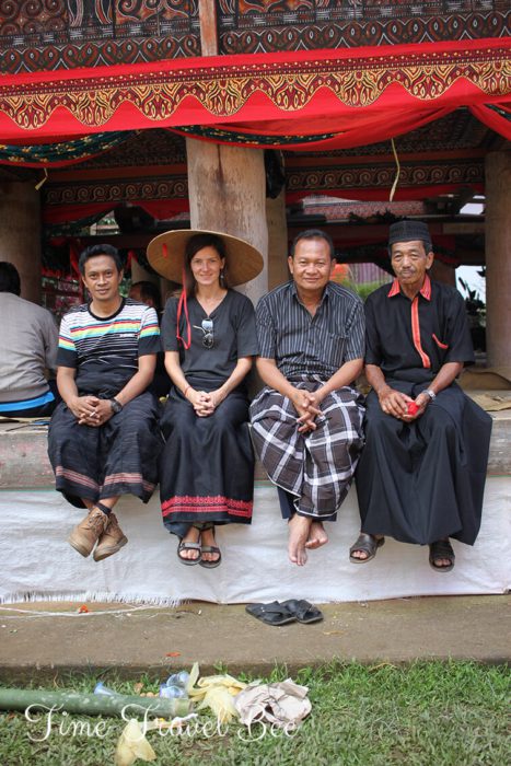Jak się ubrać na pogrzeb w Toradży?