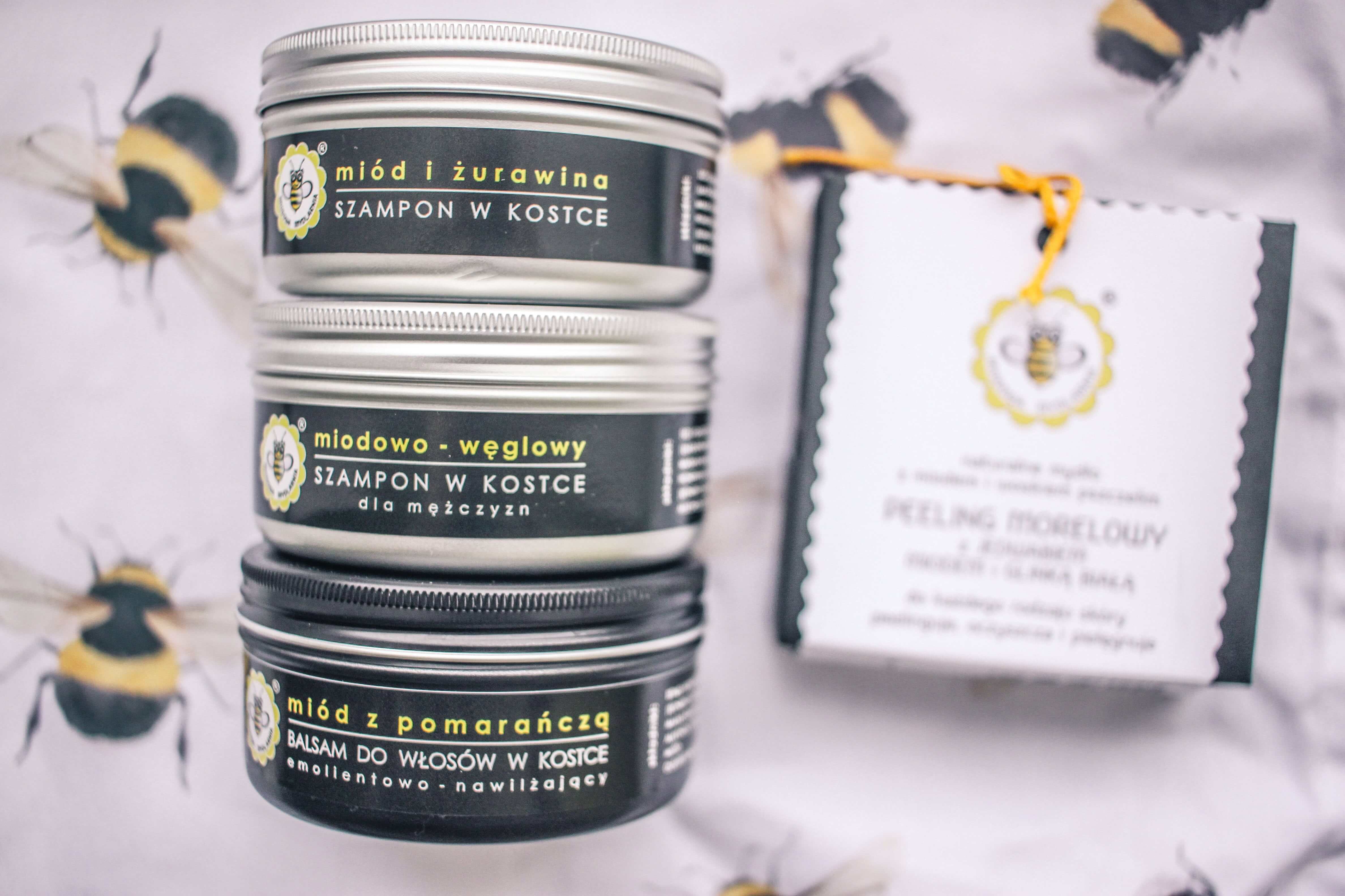 Puszki na kosmetyki w kotkach.