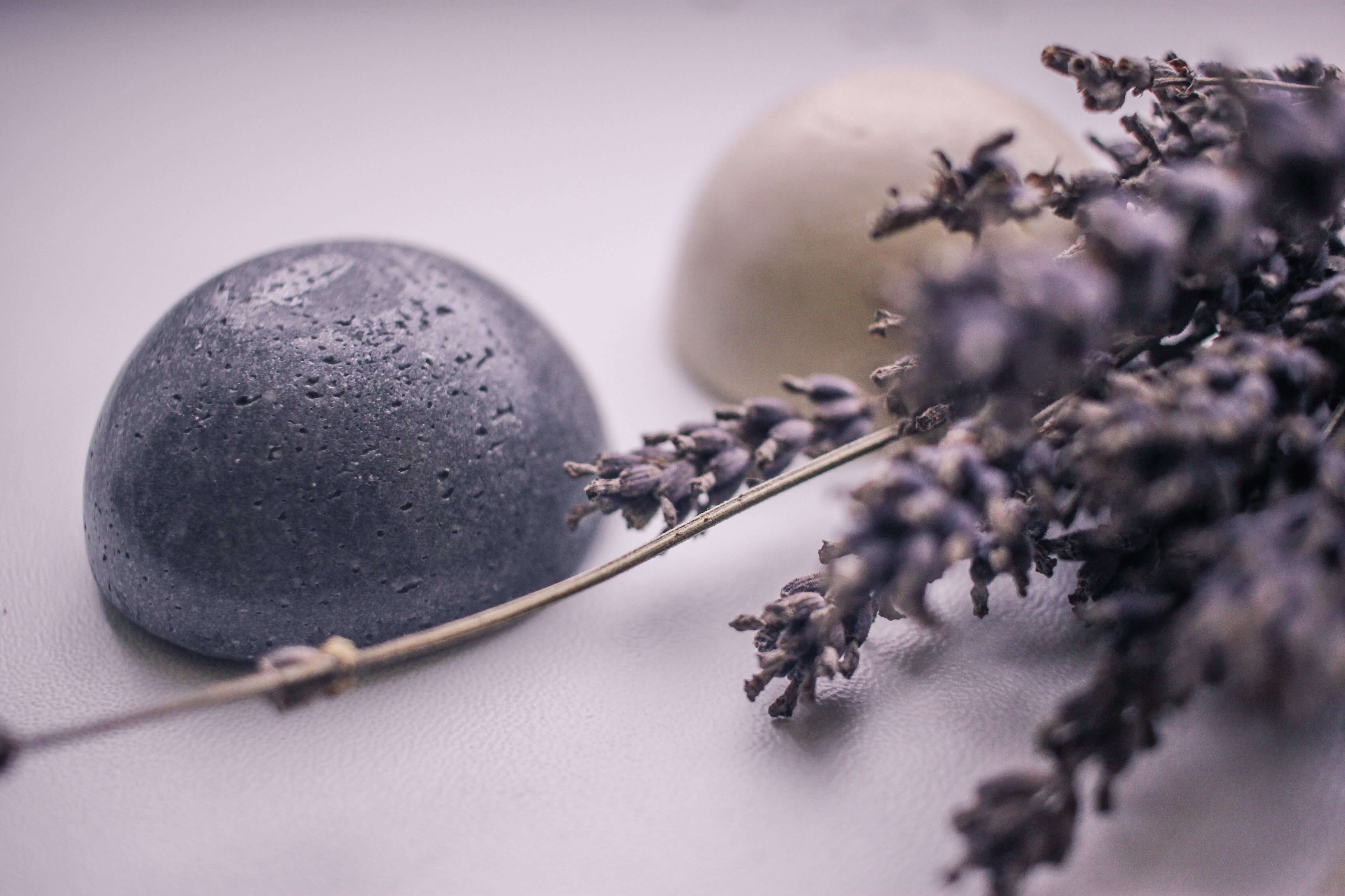 Kosmetyki w kostce, dlaczego warto je mieć w swojej kosmetyczce?