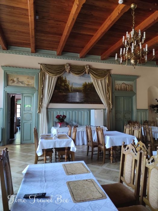 Wnętrze barokowego pałacu.