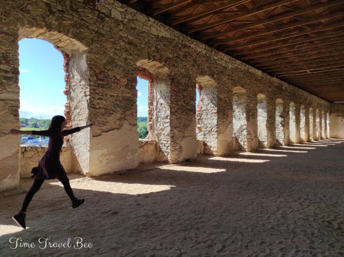 Ruiny zamku w Ujeździe.