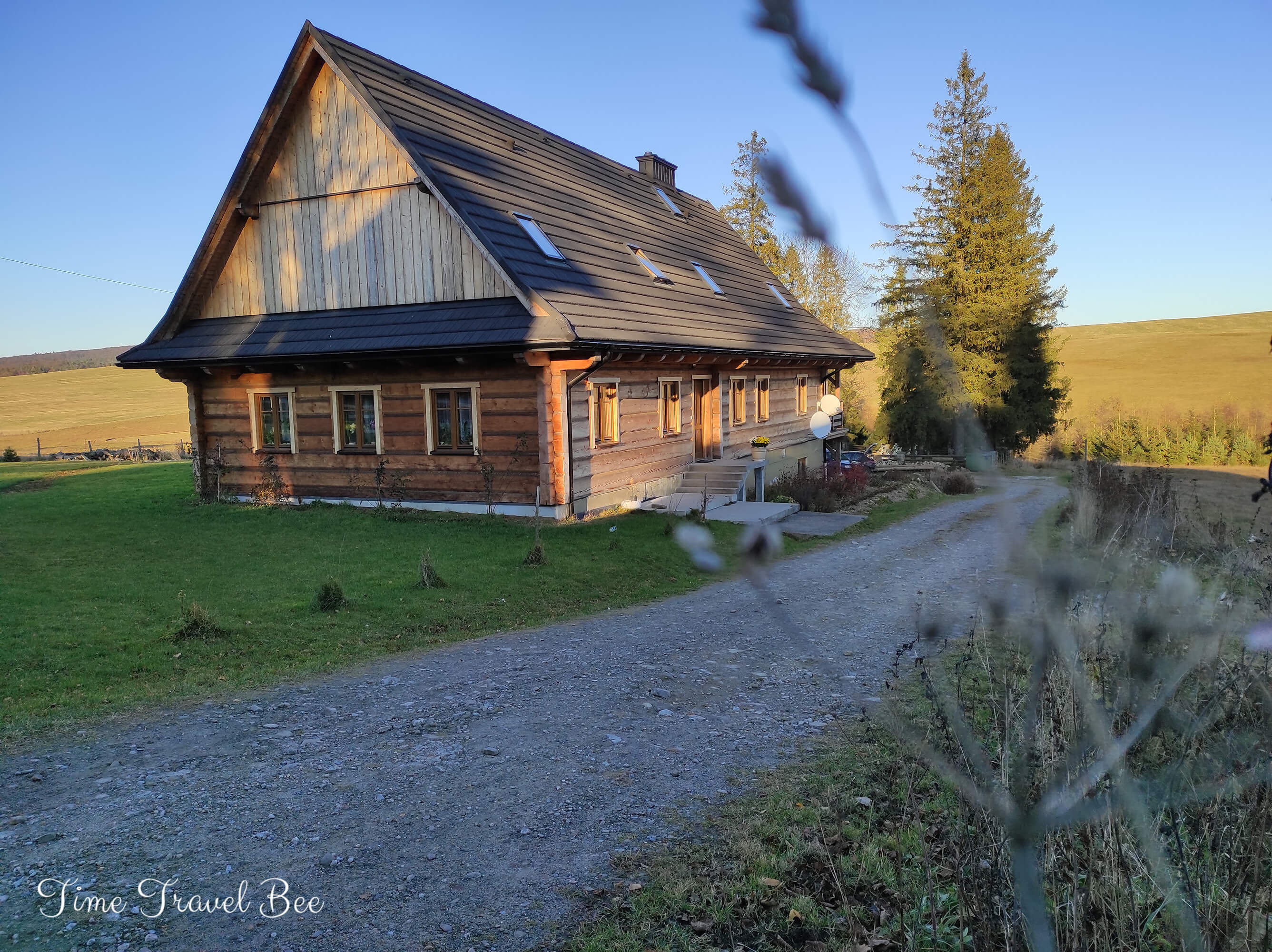 Łemkowie w Polsce, nocleg w chyży w Beskidzie Niskim.