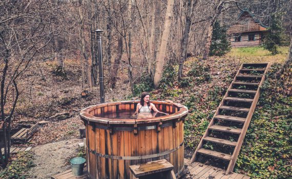 Relaks w ruskiej bani w Beskidzie Niskim.